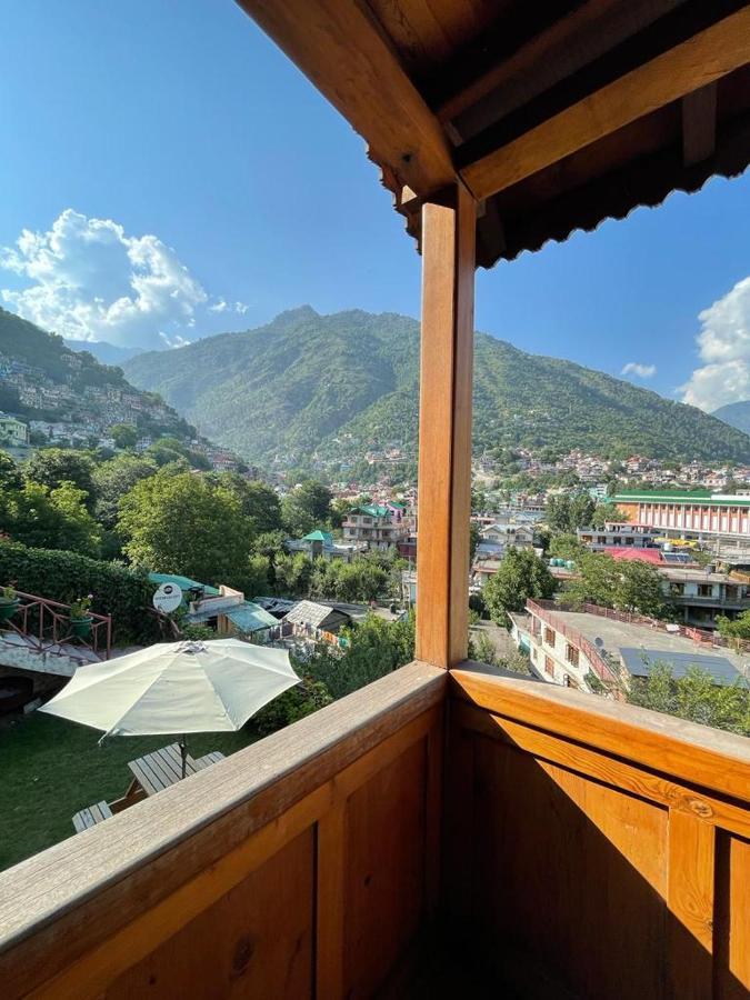 Shobla Kaathkuni Royale Hotel Kulu Kültér fotó