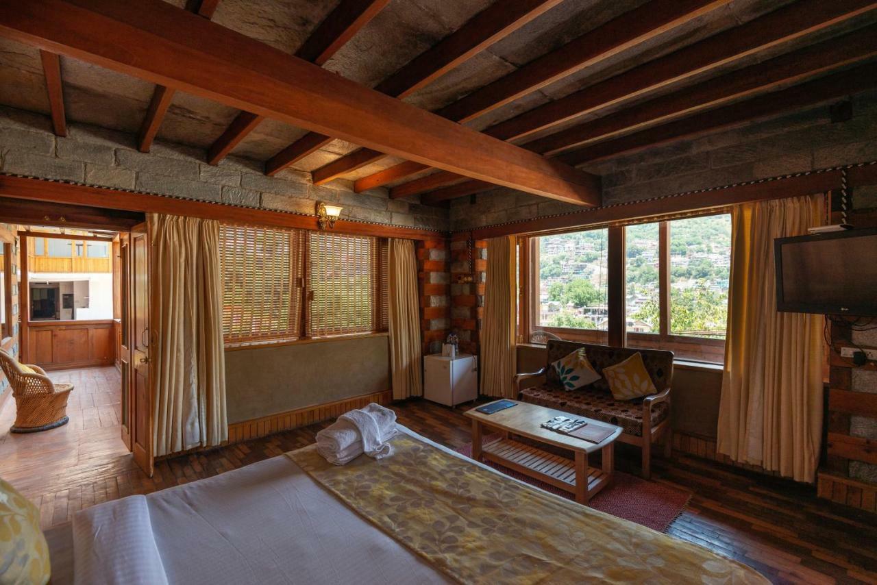 Shobla Kaathkuni Royale Hotel Kulu Kültér fotó