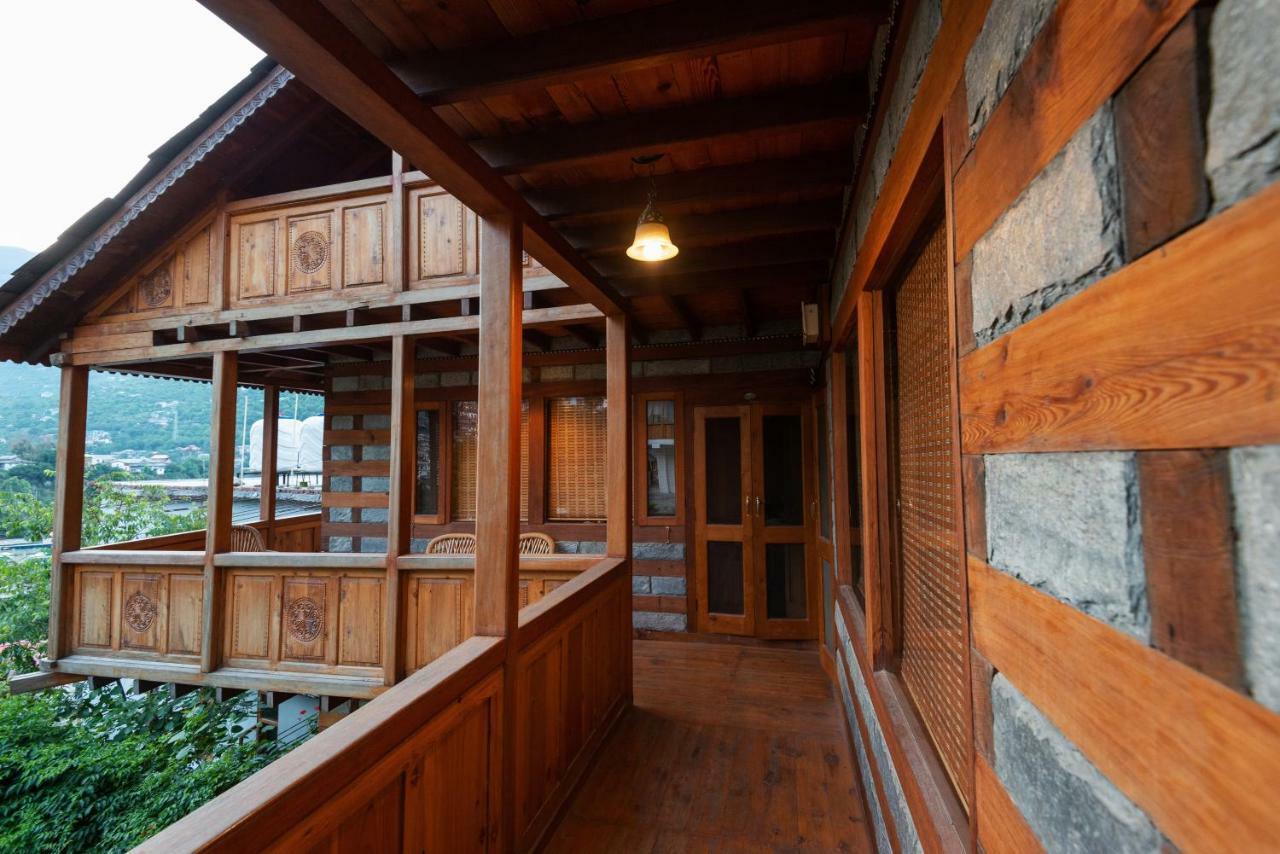 Shobla Kaathkuni Royale Hotel Kulu Kültér fotó