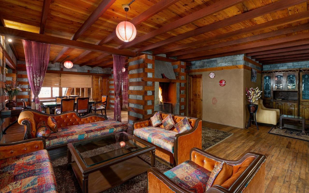 Shobla Kaathkuni Royale Hotel Kulu Kültér fotó